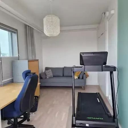 Tilava Kattohuoneisto Suurella Parvekkeella Appartamento Oulu